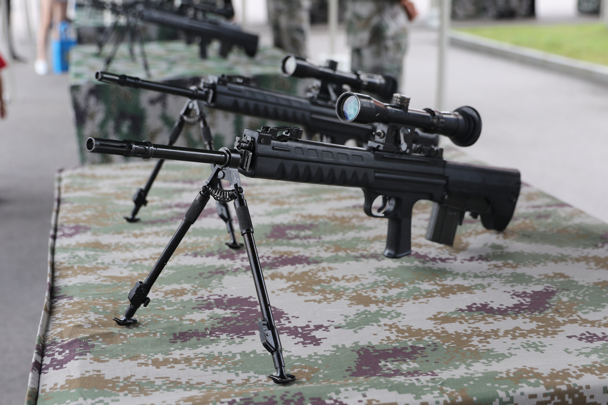 Seeing Red: A Photographic Exploration of Recent Infantry Weapons